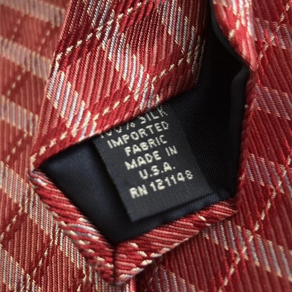 Hart Schaffner Marx Mens Silk Tie Burgundy Red Geometric Plaid  USA Made 62